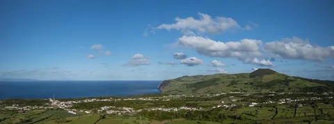 La costa suroeste de Graciosa, vista desde el borde de la Caldera.