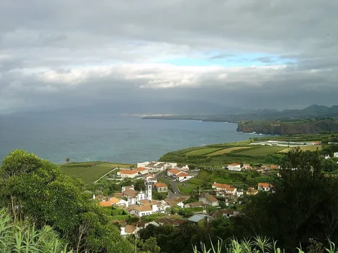Santo António, con el valle de Ribeira Grande al fondo.