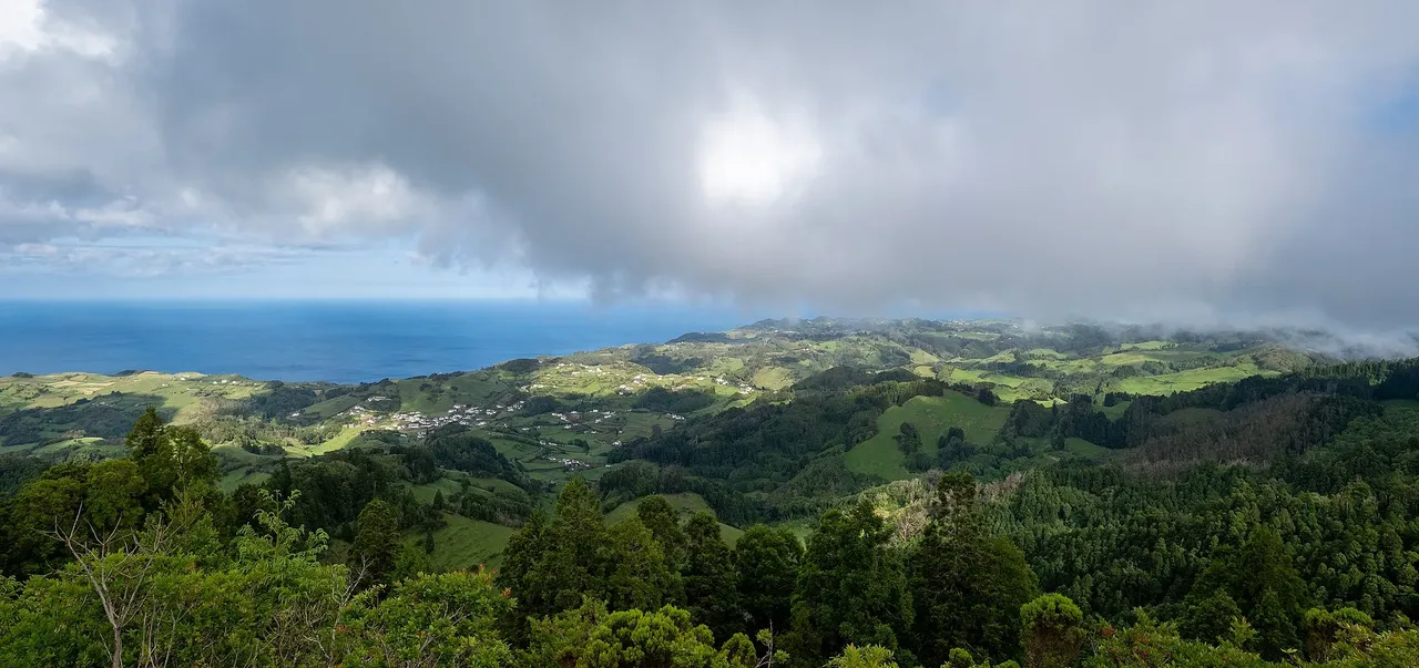 Ein Panoramablick vom Pico Alto, dem höchsten Punkt von Santa Maria.