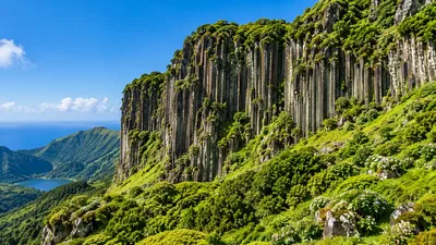 The basalt columns of Rocha dos Bordões